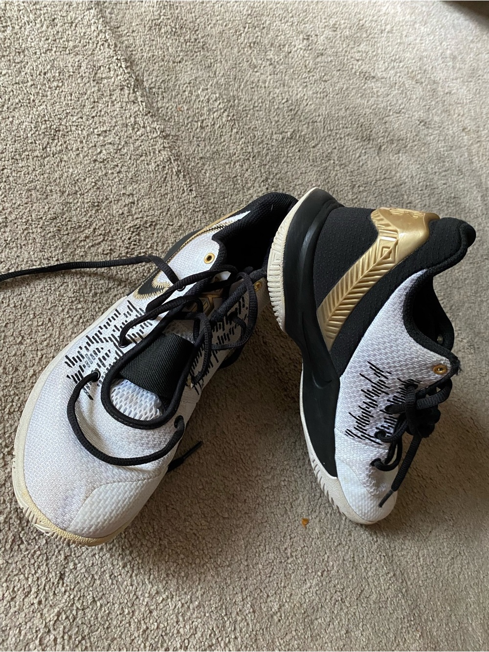 Nike Men's Kyrie Flytrap 2
